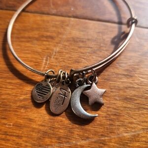 Alex And Ani X It Cosmetics Collab Star And Moon Charms